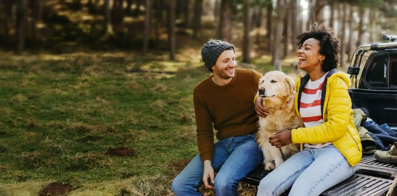 huddle-insurance-banner-lucy-west